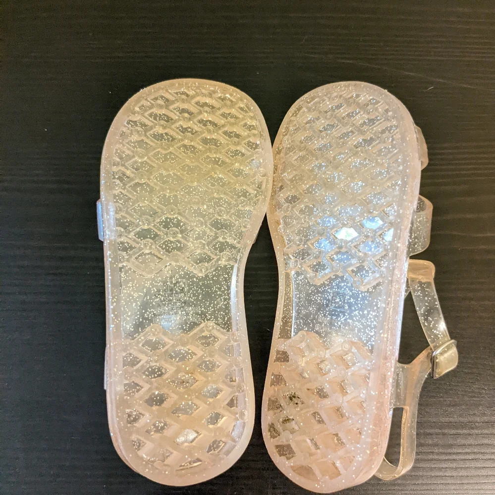 Old Navy Jelly sandals girls size 10 pink sparkle with snap closures